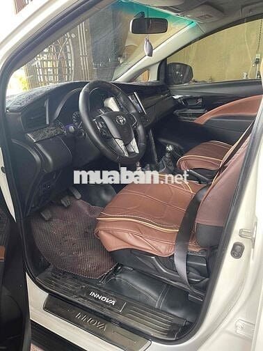 Toyota Innova 2019 2.0E - 90000 km