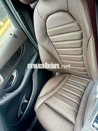 Bán Mercedes GLC300 4MT Cuối 2016