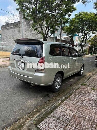 Toyota Innova 2006 G - 350000 km