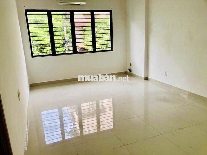 MT Trung Tâm Quận 10 ( SK Lan Anh )- 14x14m - 4 Tầng - Giá 60 Triệu