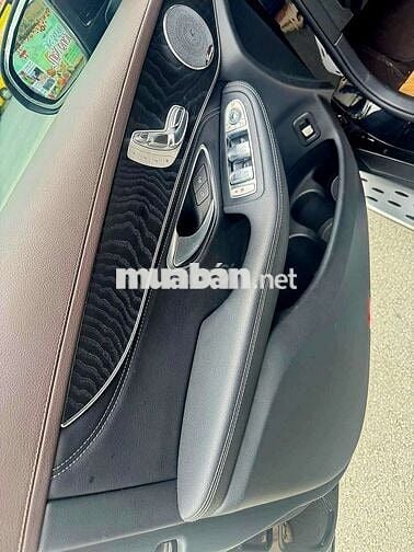 Bán Mercedes GLC300 4MT Cuối 2016