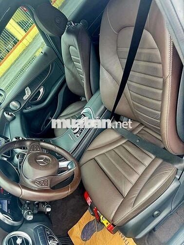 Bán Mercedes GLC300 4MT Cuối 2016