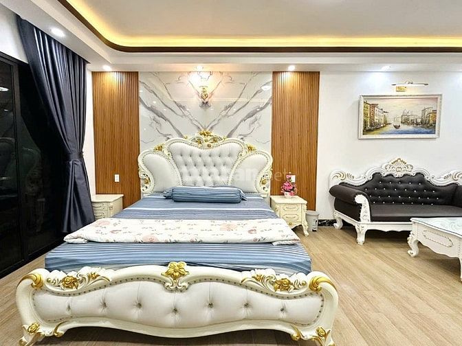 Nhà 4 Lầu thiết kế cổ điển HxH Trần Quang Diệu p14, Q3, DT: 4.5x10m