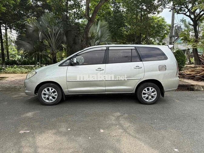 Toyota Innova 2006 G - 350000 km
