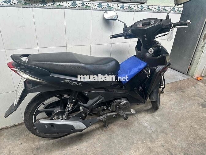 Xe nhà đi làm , do xuất khẩu lao động nên cần pass