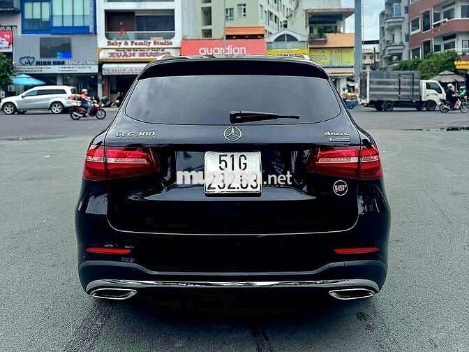 Bán Mercedes GLC300 4MT Cuối 2016