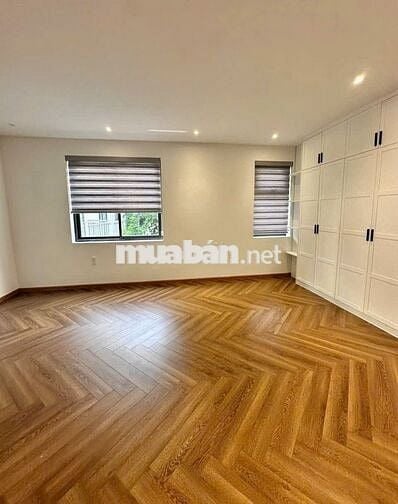 SIÊU PHẨM NHÀ MỚI XÂY KHU PHỔ QUANG - PN, Trệt 3 Lầu - DTSS: 530m2
