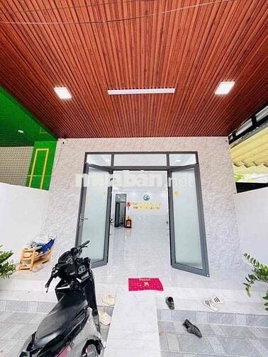 Nhà mặt tiền Trần Văn Trà - sẵn 3 máy lạnh