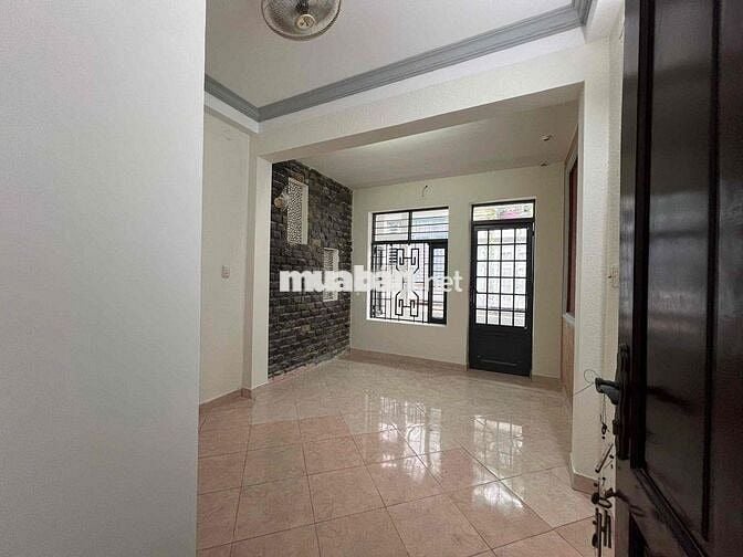 Nhà HXH K300 Giá Siêu Hời chỉ 12 Triệu - 196M2 - Chốt Ngay Kẻo Lỡ