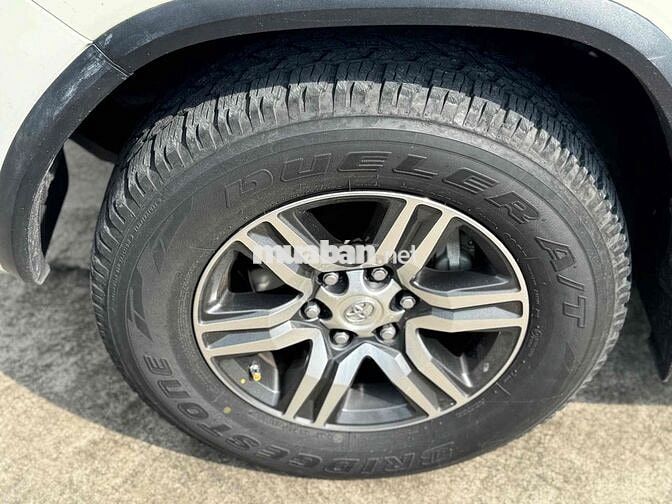 Toyota Fortuner 2017 2.7V 4x2 - 30000 km