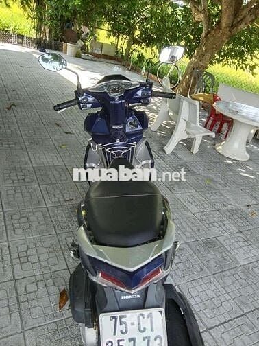 Xe ab 2016 nhà đi cần bán lại(không phải cửa hàng)