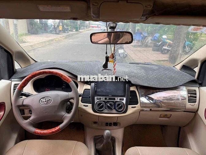 Toyota Innova 2006 G - 350000 km