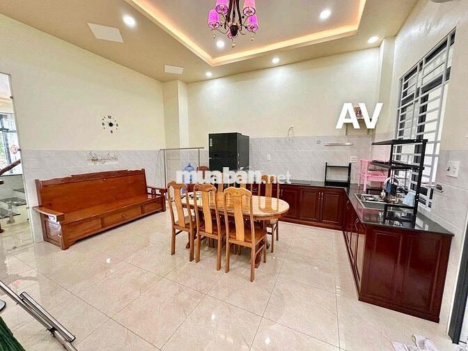 CHO THUÊ NHÀ TRỆT 2 LẦU MỚI ĐẸP- FULL NỘI THẤT - KHU VH TÂY  ĐÔ - TPCT