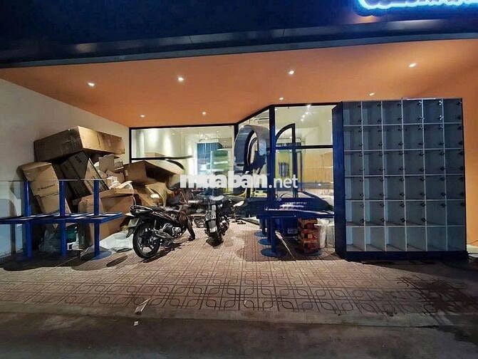 Nhà cho thuê mặt tiền đường Nguyễn văn nghi 8,5x20m 3L