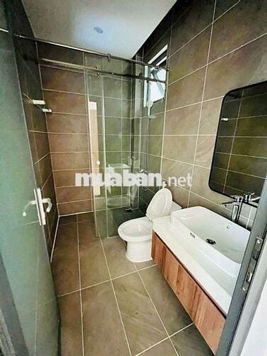 CHO THUÊ NHÀ:
TRỆT 3 LẦU MỚI TUYỆT ĐẸP - FULL MÁY LẠNH
- KDC HƯNG PHÚ