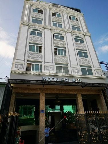 Hợp đồng thuê 2,4 tỷ, toà nhà ks 50c Trường Sơn ,DT:11x17m,kc :hầm 7L
