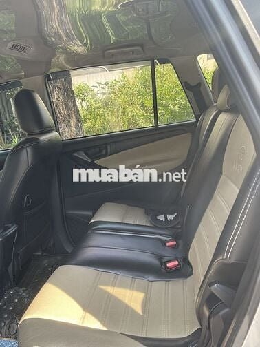 Toyota Innova 2017 2.0E - 153000 km