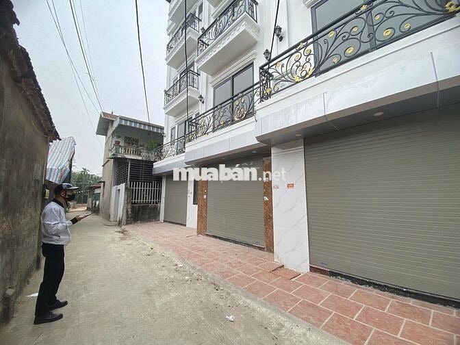 Nhà 5T*37m2 ngõ thông, ô tô đỗ cổng. Gần trường, chợ. Giá chỉ 3,35 tỷ