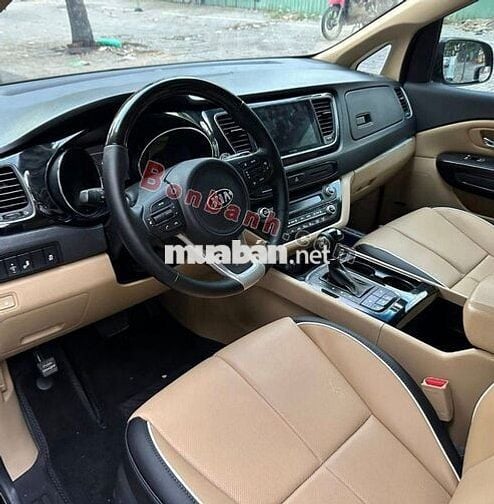 Kia Sedona 2016 - 499 Triệu