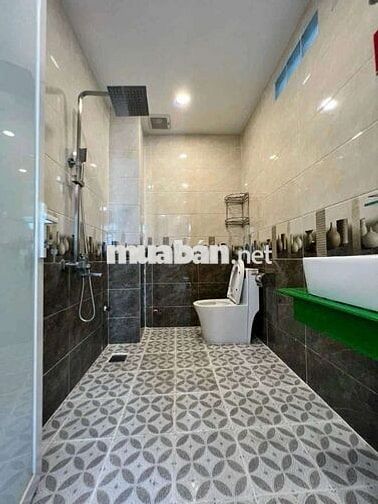 Cho thuê nguyên căn 3pn 4wc, sẵn nội thất, Dương Quảng Hàm p6 Gò vấp