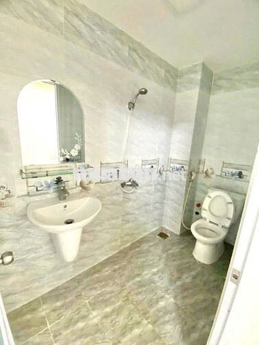 Hẻm 149/12 Trịnh Đình Trọng (4x18m) 4 Tấm (6PN 4WC) sân thượng