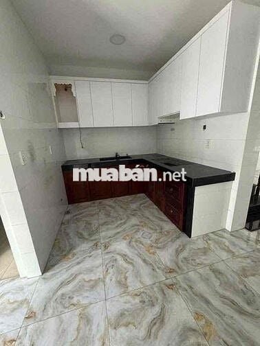 giảm sâu cần bán gấp nha hem 6m buon Bán được gia 1ty8