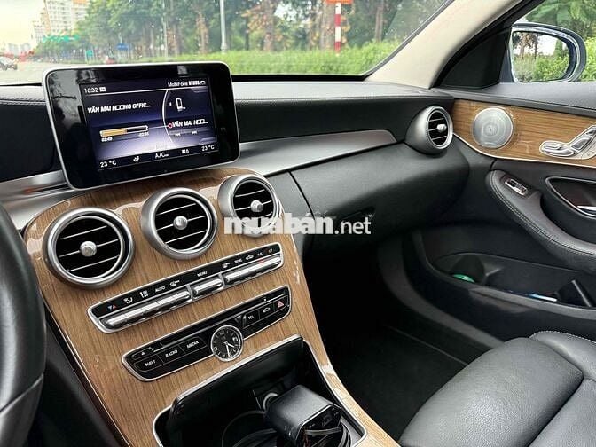 Mercedes C250 Exclusive date 2016