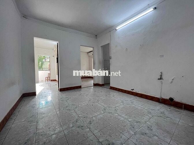 TT Thành Công, 80m, 2ngủ, Căn góc 3 thoáng, Ô tô tải đỗ, Sổ đỏ rộng