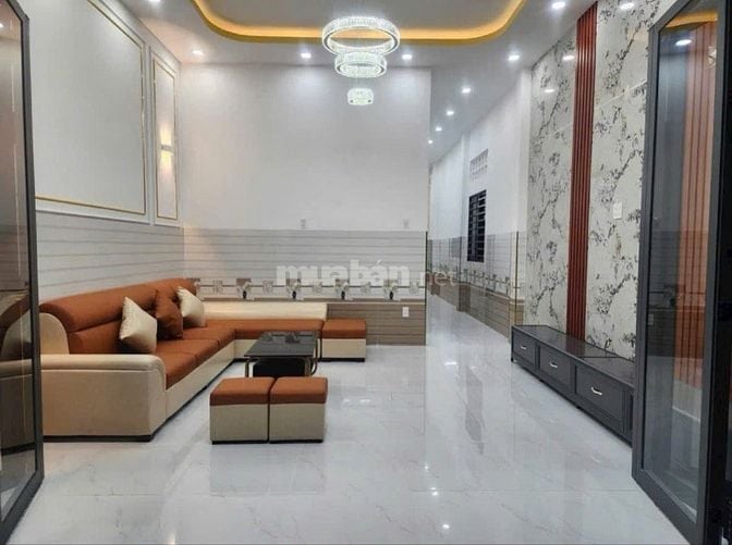 Ông bà về quê nên bán căn nhà 71m2 ở Xã Tân Hiệp - Hóc Môn giá 755 tri