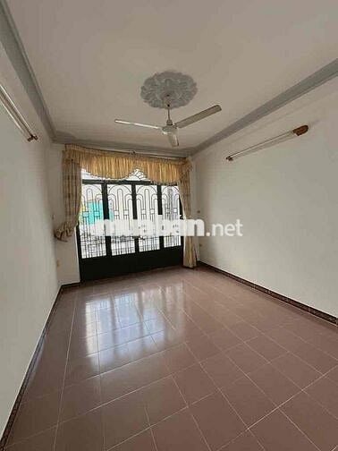 BÁN NHÀ KHU CƯ XÁ BẮC HẢI DÂN TRÍ CAO 40M2 NHỈNH 5 TỶ .