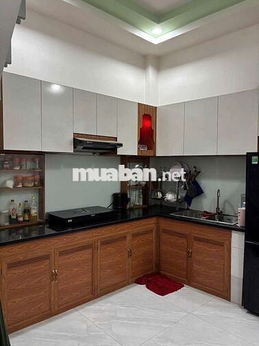 Bán nhà chính chủ sổ hồng riêng bình hưng hoà B