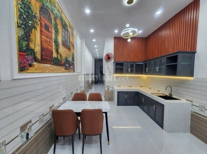 Ông bà về quê nên bán căn nhà 71m2 ở Xã Tân Hiệp - Hóc Môn giá 755 tri