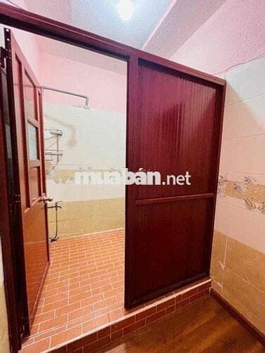 Nhà 1 trệt 1 lầu 2PN đường xe tải gần đường Linh Trung Thủ Đức