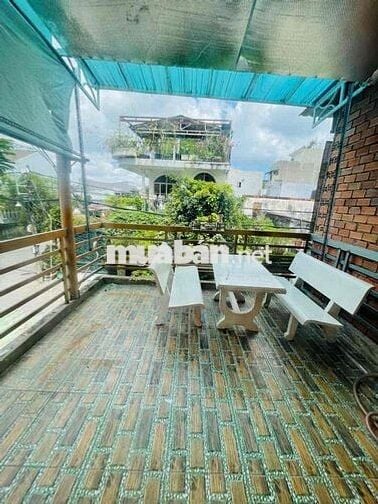 Nhà 1 trệt 1 lầu 2PN đường xe tải gần đường Linh Trung Thủ Đức