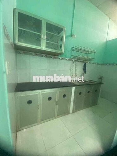 Cho thuê nhà gầ giáo xứ Tam Hà,/đs 6,p.Tam Phú 3pn giá 6tr bớt lộc
