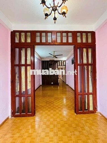 Nhà 1 trệt 1 lầu 2PN đường xe tải gần đường Linh Trung Thủ Đức