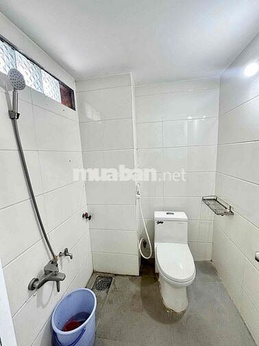 Nhà trệt lầu 3PN hẻm đường Nhật Tảo chỉ 5 triệu