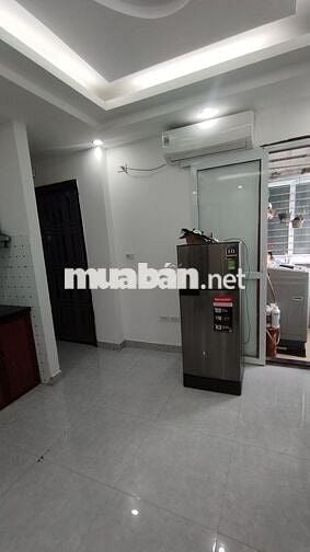 Cần cho thuê căn hộ CCMN full đồ 1pn+pk bếp+1vs ngõ 225 Quan Hoa