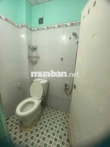 Cho thuê nhà gầ giáo xứ Tam Hà,/đs 6,p.Tam Phú 3pn giá 6tr bớt lộc