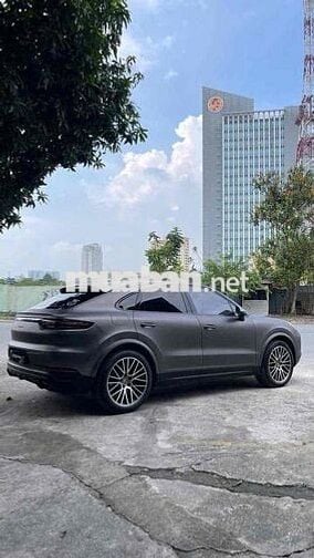 Porsche Cayenne 2022 Coupe Platinum Edition - 16km