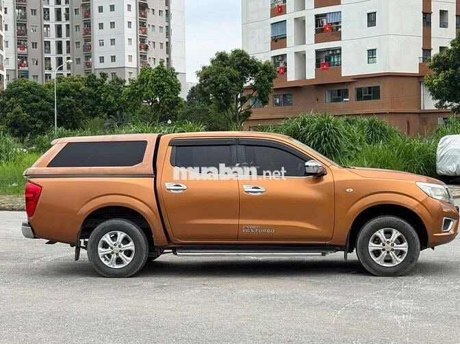 Bán Nissan Navara 2017 số sàn 1 cầu mà cam rất đẹp