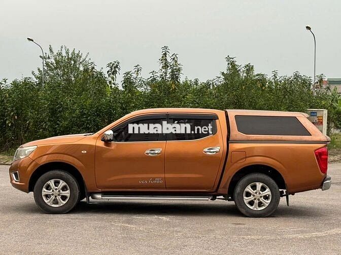 Bán Nissan Navara 2017 số sàn 1 cầu mà cam rất đẹp