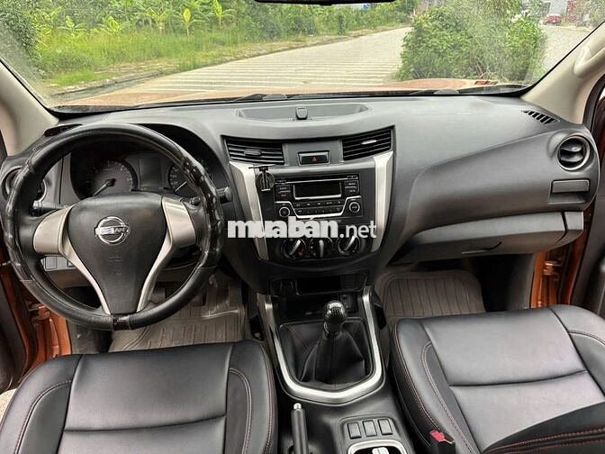 Bán Nissan Navara 2017 số sàn 1 cầu mà cam rất đẹp
