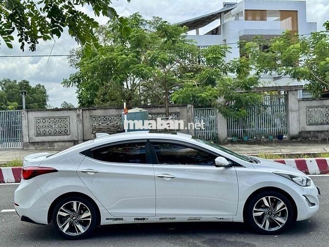 Hyundai Elantra 2015 1.8 AT - Nhập Khẩu - Một chủ