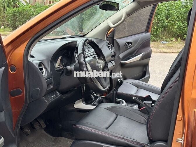 Bán Nissan Navara 2017 số sàn 1 cầu mà cam rất đẹp