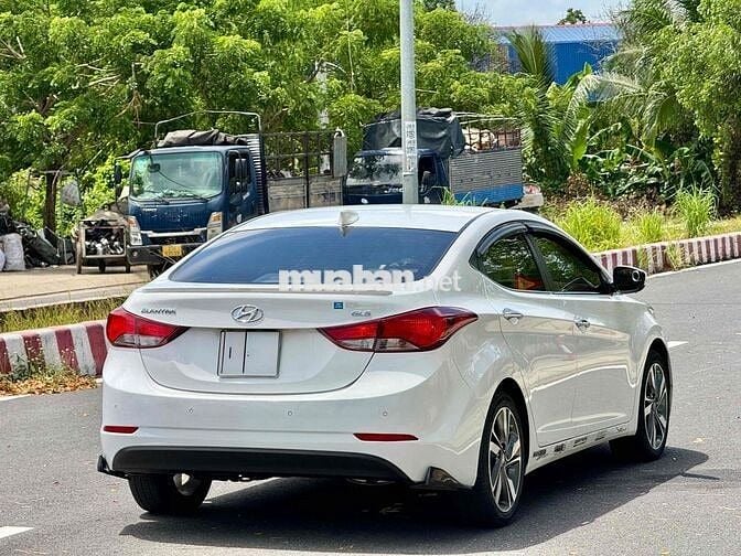 Hyundai Elantra 2015 1.8 AT - Nhập Khẩu - Một chủ