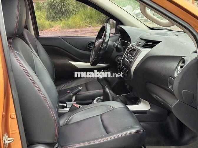 Bán Nissan Navara 2017 số sàn 1 cầu mà cam rất đẹp