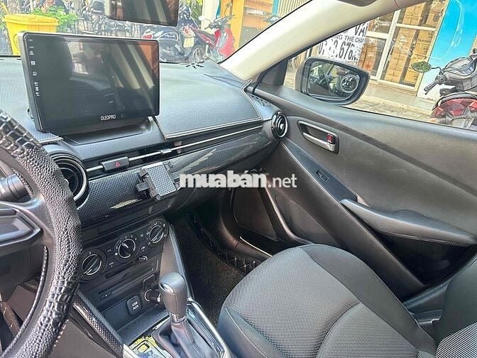 Mazda 2 2018  1.5 AT Sedan - 60000 km