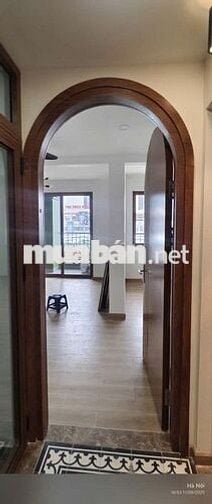 BÁN NHÀ PHỐ NGUYỄN CÔNG HOAN – LÔ GÓC, 3 THOÁNG, THANG MÁY