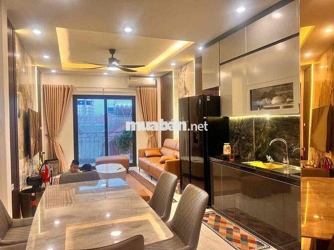 Cho thuê nhà Thạch bàn, Long Biên 35mx6, giá 14 triệu. Thang máy, full
